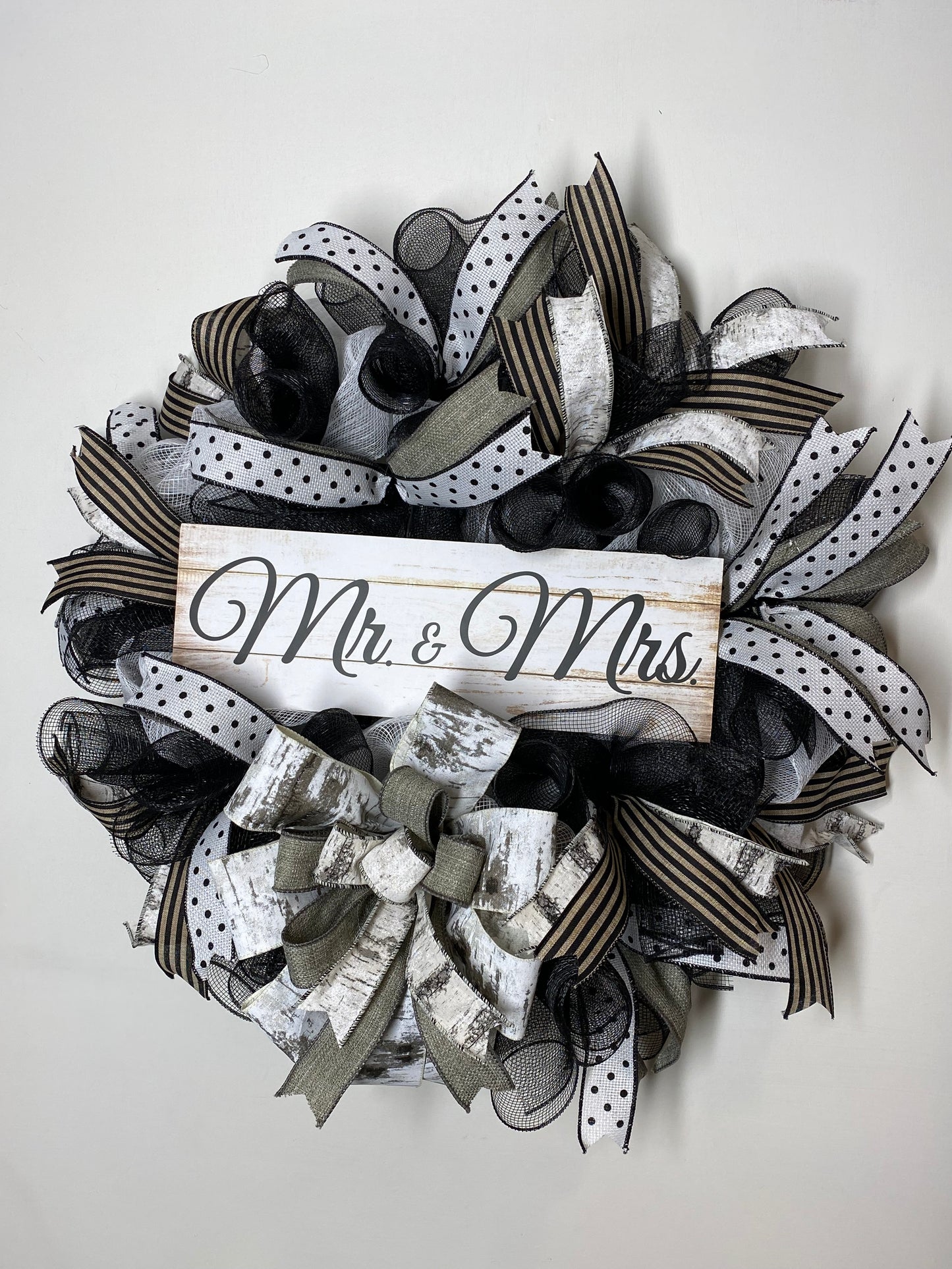 Mr & Mrs wreath