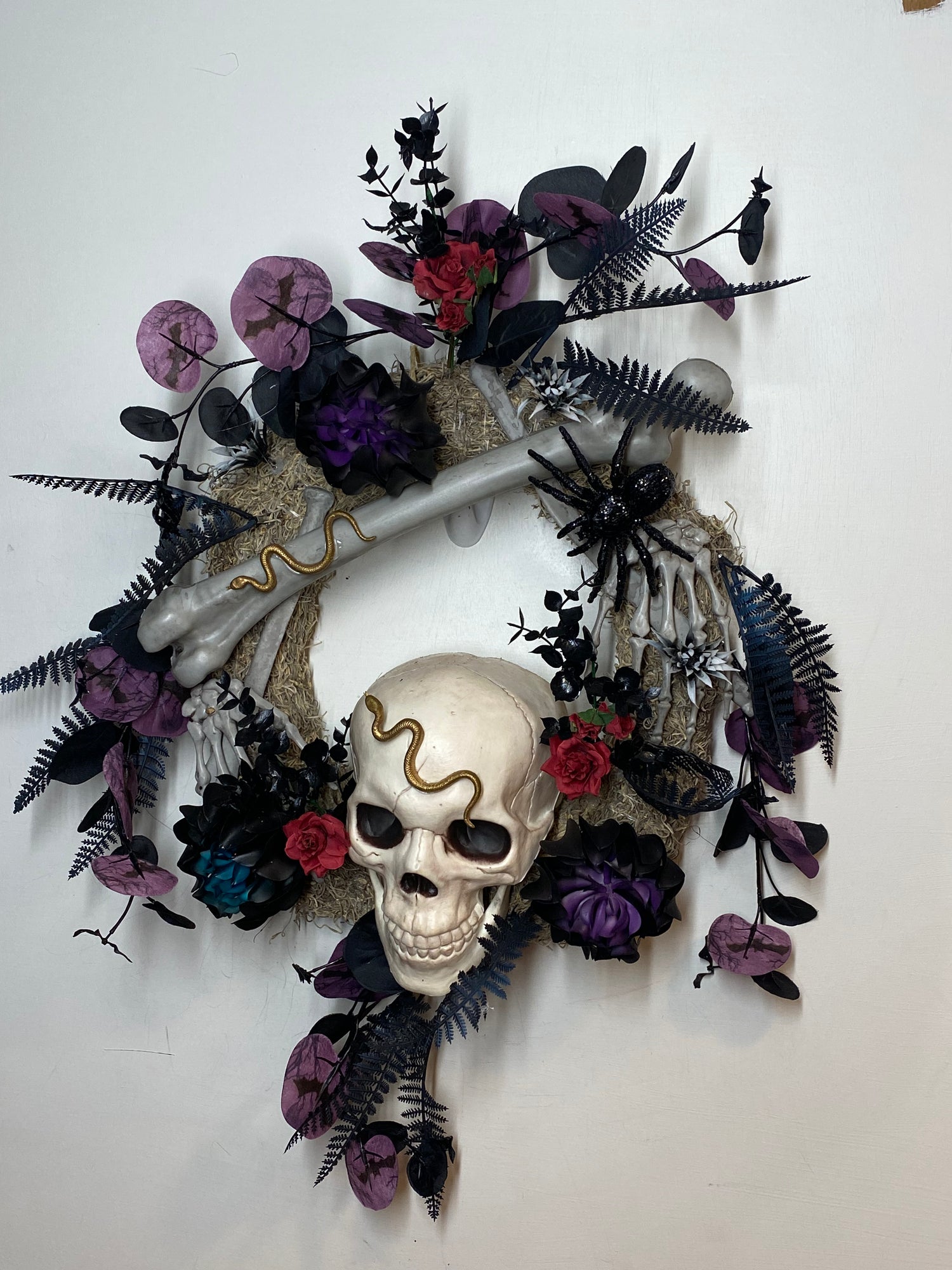 Skull and bones Halloween wreath, Succulent wreath