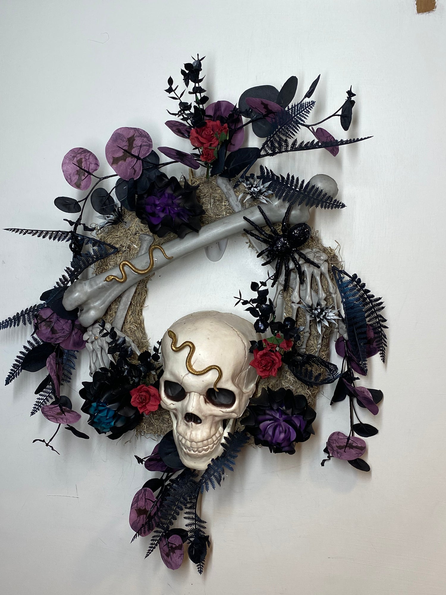 Skull and bones Halloween wreath, Succulent wreath