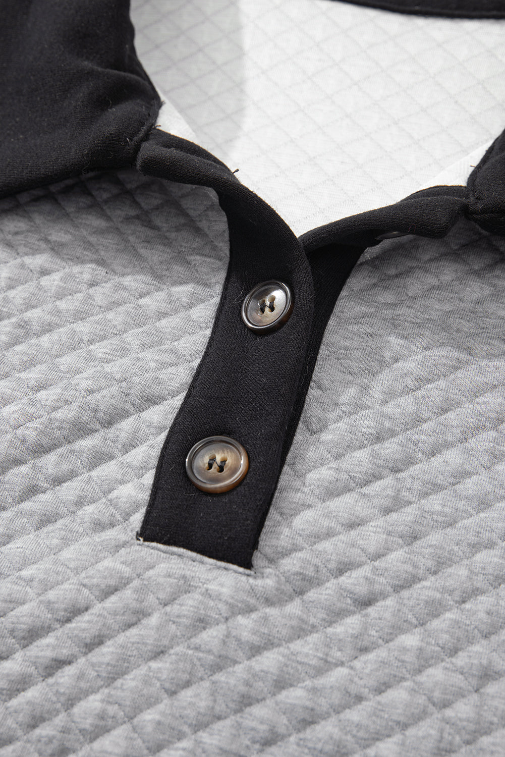 Oatmeal Textured Colorblock Edge Buttoned Collar Sweatshirt