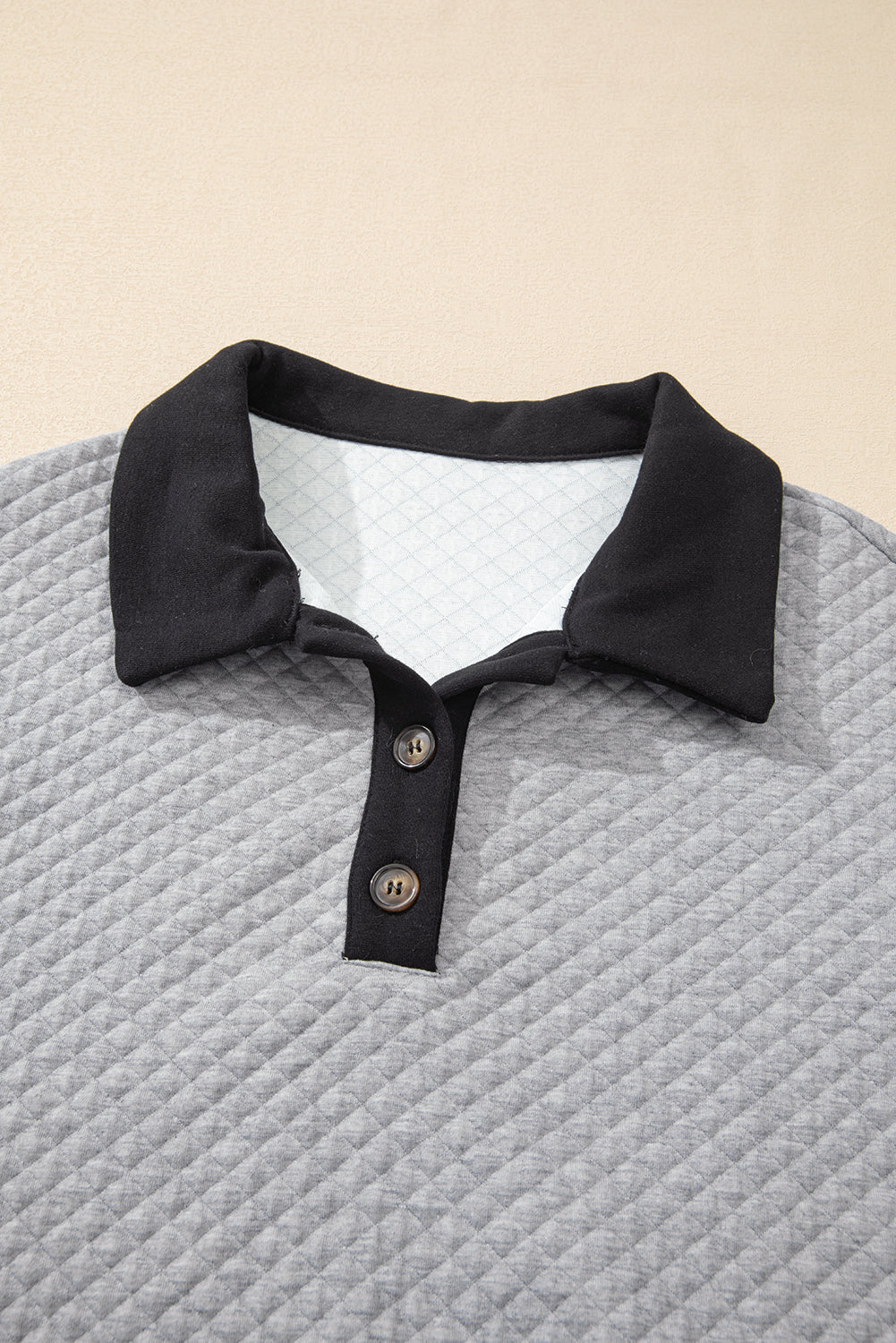 Oatmeal Textured Colorblock Edge Buttoned Collar Sweatshirt