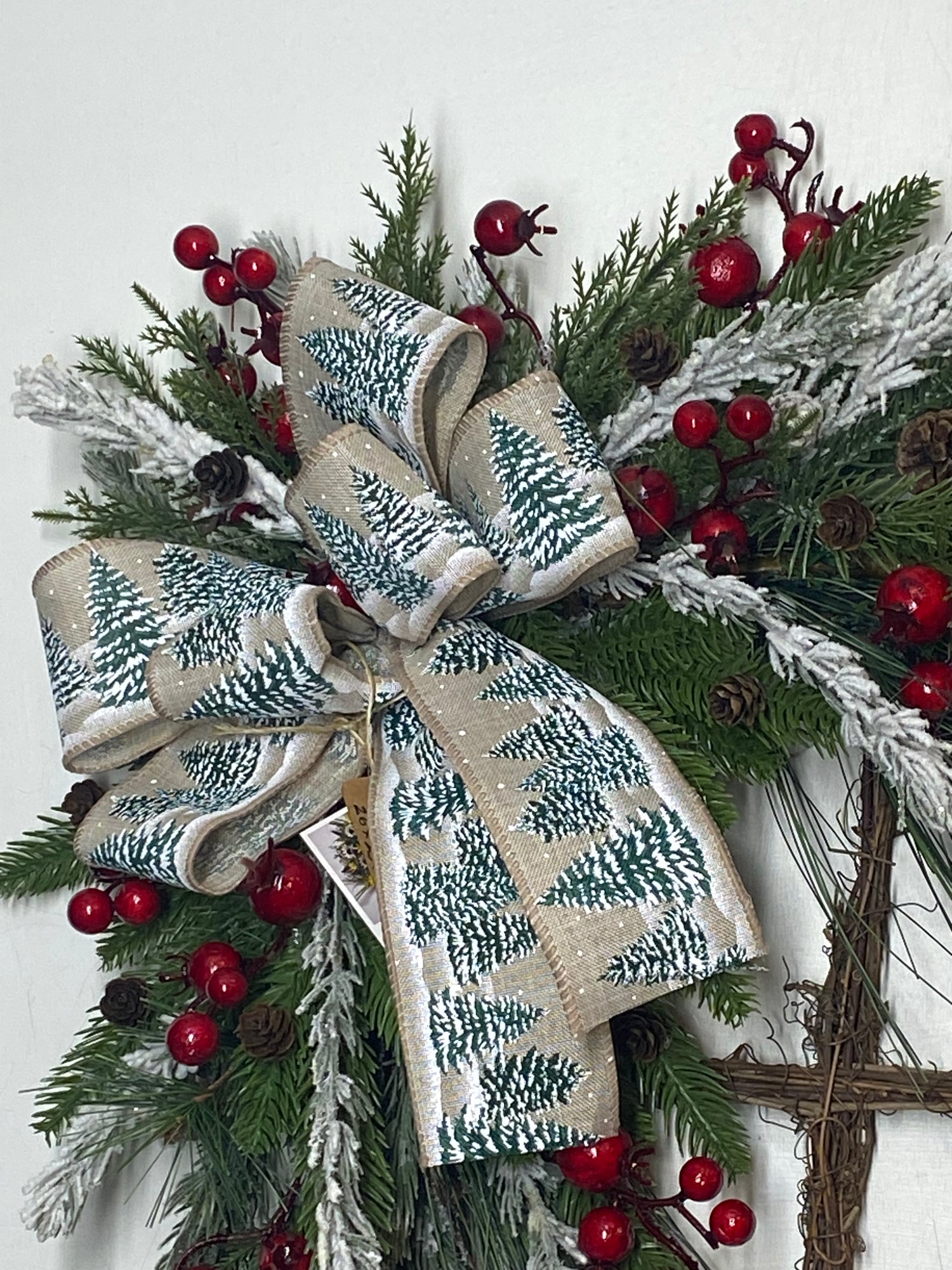 Christmas window, Decorative winter grapevine window